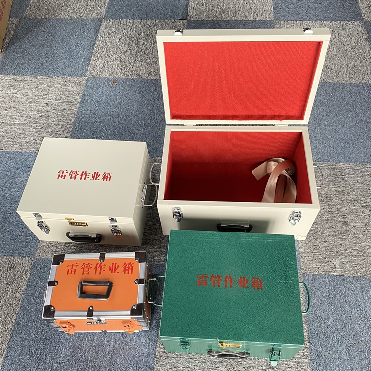 五湖渔场爆破工程作业箱如何选择？玻璃钢与传统材质的全面对比